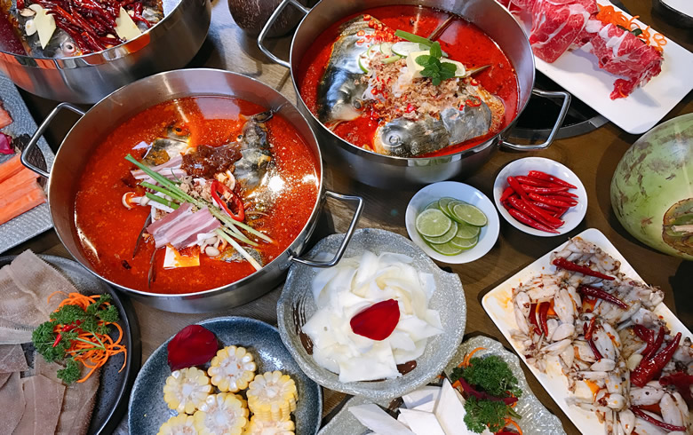 鱼头火锅下什么配菜好吃 十大鱼头火锅必点的菜有哪些