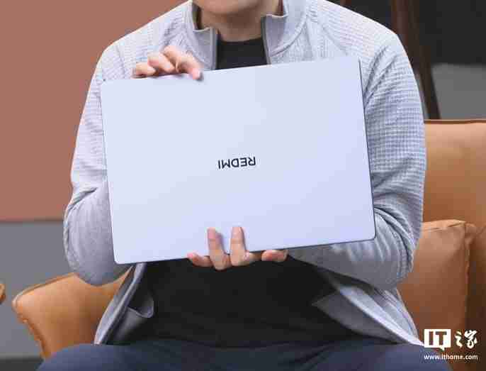 小米 REDMI Book 16 2025 笔记本真机公布，明年与 Turbo 4 手机同场发布