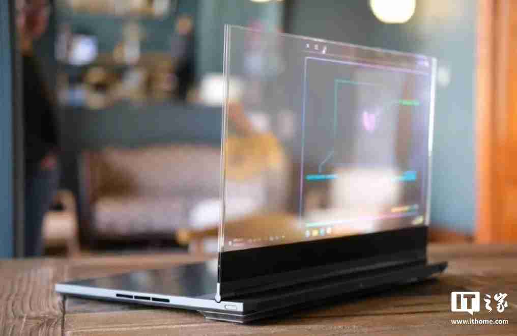 联想预热 1 月 7 日 CES 2025 展会,有望推出全新卷轴屏笔记本设备