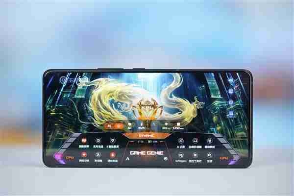 行业首发185Hz高刷新率！ROG游戏手机9 Pro图赏