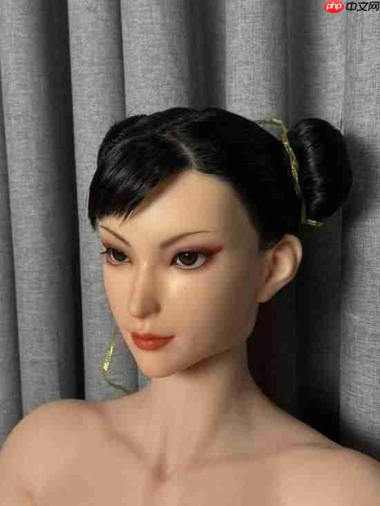 《街头霸王6》春丽等身人偶：硅胶皮肤真实触感