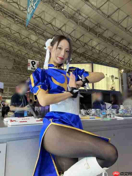 日本美女姐姐COS分享