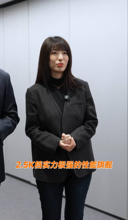 卢伟冰官宣Turbo 5系列发布会主讲人 魏思琪上阵首次主讲REDMI