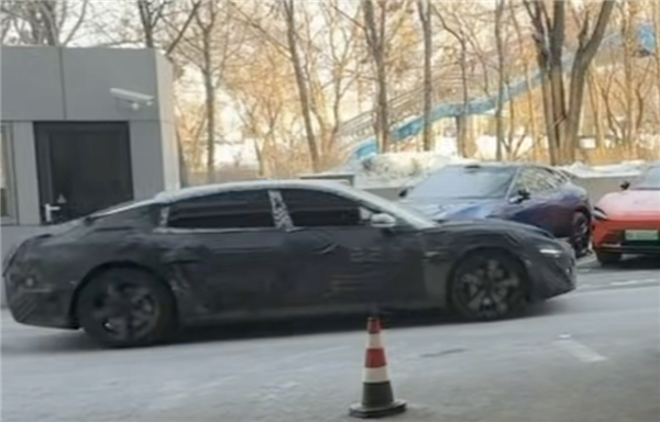 雷军放大招！小米一大波新车来了：六款重磅新品曝光 2026年冲击55万辆