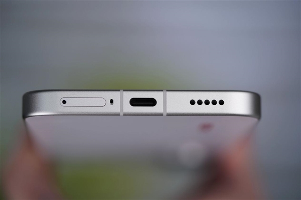 9000mAh小米史上最大电池！REDMI Turbo 5 Max图赏