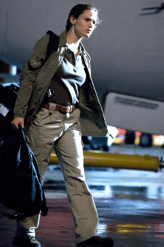 知名女星竟咬掉另一演员耳朵！敬业还是爱吃鲜肉？